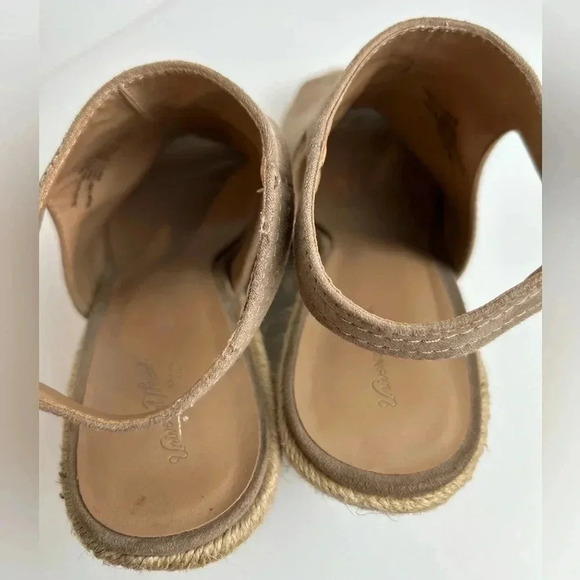 Universal Thread Cayla Microsuede Shield Espadrille Wedge Heel, Size 9.5, Taupe - Picture 8 of 13